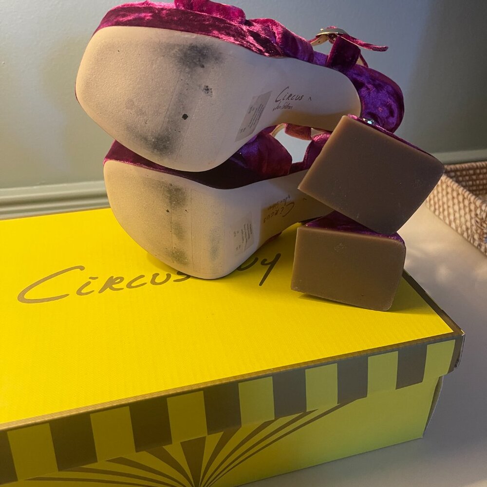 Circus by Sam Edelaman Audrea Pumps In Magenta Velvet Size 7 - Picture 7 of 8